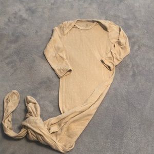 Solly baby knotted gown